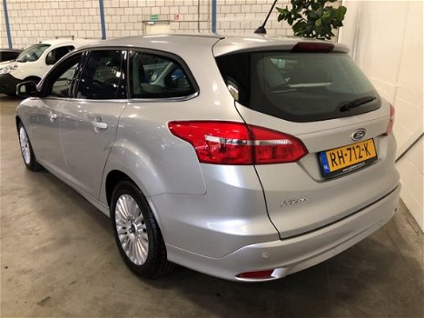 Ford Focus Wagon - 1.5 TDCI Lease Edition automaat navi clima - 1