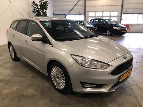 Ford Focus Wagon - 1.5 TDCI Lease Edition automaat navi clima - 1