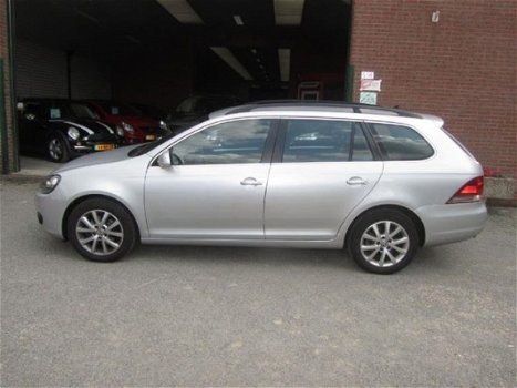 Volkswagen Golf Variant - 1.6 TDI Highline BlueMotion - 1