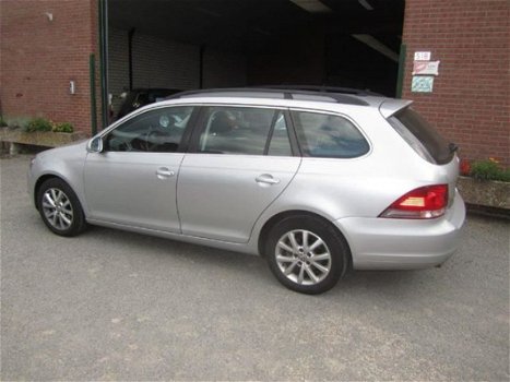 Volkswagen Golf Variant - 1.6 TDI Highline BlueMotion - 1