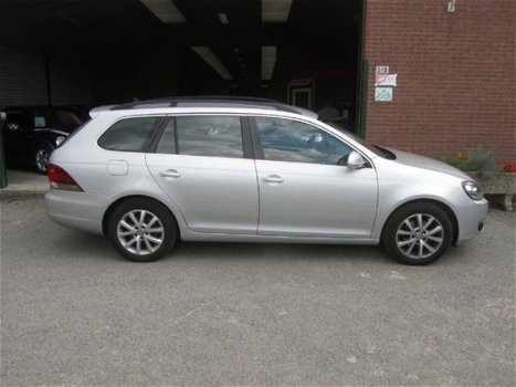 Volkswagen Golf Variant - 1.6 TDI Highline BlueMotion - 1