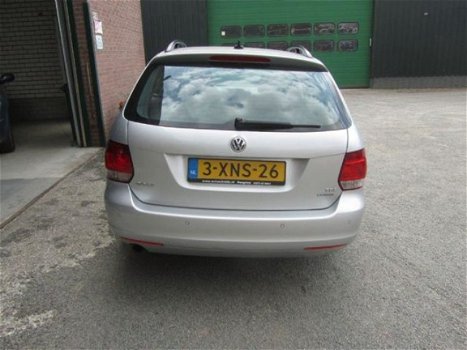 Volkswagen Golf Variant - 1.6 TDI Highline BlueMotion - 1