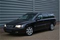 Volvo V70 - 2.4 D5 Geartronic Comfort Line AUT. AIRCO LEDER LM-VELGEN + INRUIL MOGELIJK - 1 - Thumbnail