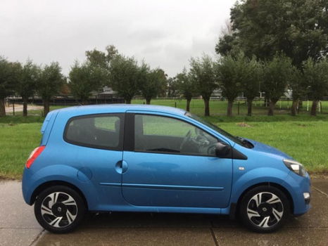 Renault Twingo - 1.5 dCi Dynamique AIRCO/CR-CONTROL/BLEU-TOOTH/NAP - 1