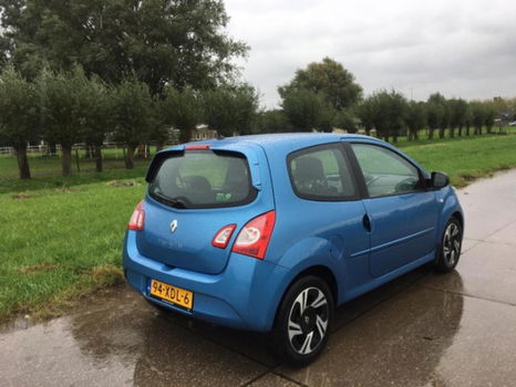 Renault Twingo - 1.5 dCi Dynamique AIRCO/CR-CONTROL/BLEU-TOOTH/NAP - 1