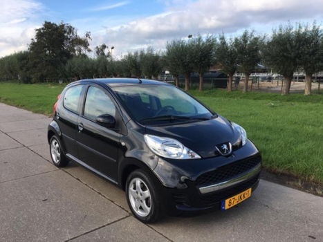 Peugeot 107 - 1.0-12V Sublime 77DKM 5DRS/AIRCO/ELEK PAK/RADIO-CD/NWE APK/NAP - 1