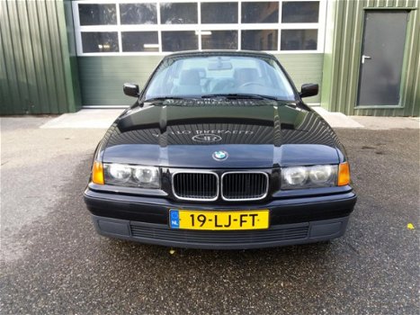 BMW 3-serie Coupé - 316i Executive | Youngtimer| Slechts 74.920 km.| Schuif/kantel dak | L.M.V - 1