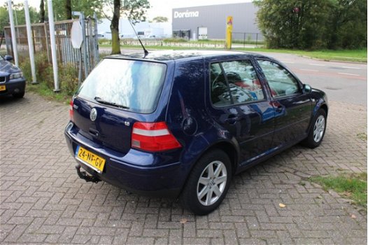 Volkswagen Golf - 1.6 Pacific - 1