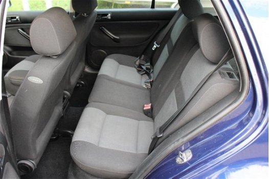 Volkswagen Golf - 1.6 Pacific - 1