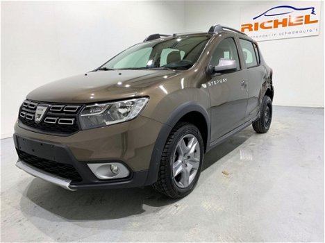 Dacia Sandero - Stepway 0.9 TCe 90eco2 - 1