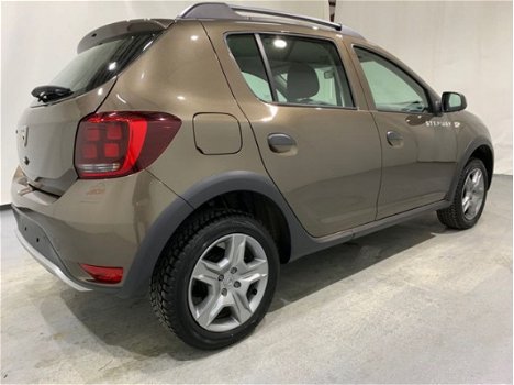 Dacia Sandero - Stepway 0.9 TCe 90eco2 - 1