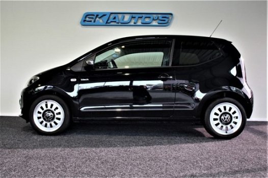 Volkswagen Up! - Black Up - 1