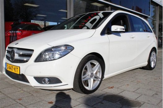 Mercedes-Benz B-klasse - 180 Ambition // NAVI // CLIMATE // LEDER INT// - 1