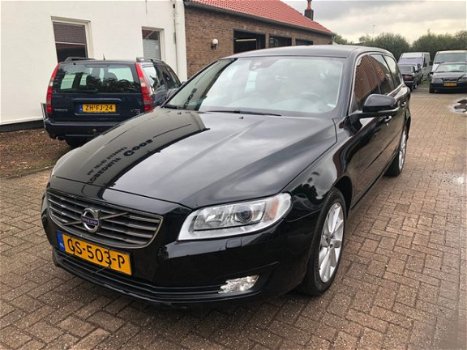 Volvo V70 - 2.0 D2 BTW Kinetic Nordic Automaat Leer Stoelverw. PDC - 1