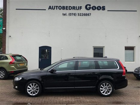 Volvo V70 - 2.0 D2 BTW Kinetic Nordic Automaat Leer Stoelverw. PDC - 1