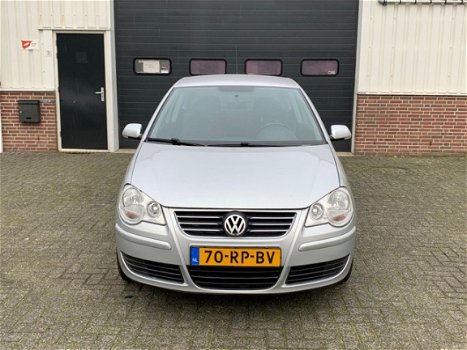 Volkswagen Polo - 1.4-16V Turijn /NWDISTR.RIEM/AIRCO/NAVIGATIE/NAP/DEALER ONDERHOUDEN/ - 1