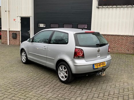 Volkswagen Polo - 1.4-16V Turijn /NWDISTR.RIEM/AIRCO/NAVIGATIE/NAP/DEALER ONDERHOUDEN/ - 1