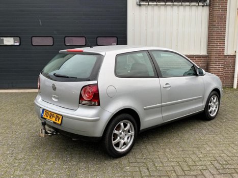 Volkswagen Polo - 1.4-16V Turijn /NWDISTR.RIEM/AIRCO/NAVIGATIE/NAP/DEALER ONDERHOUDEN/ - 1