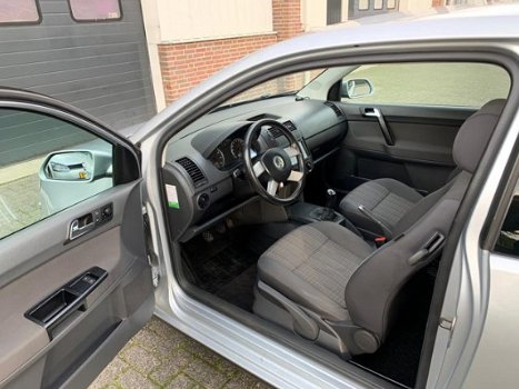 Volkswagen Polo - 1.4-16V Turijn /NWDISTR.RIEM/AIRCO/NAVIGATIE/NAP/DEALER ONDERHOUDEN/ - 1