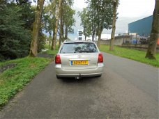 Toyota Avensis Wagon - 2.0 D-4D Linea Luna