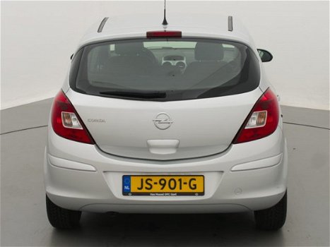 Opel Corsa - 1.2 5d Design Edition | Airco - 1