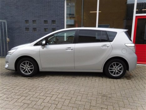 Toyota Verso - 1.8 VVT-i Business 7 persoons - trekhaak - navigatie - 1