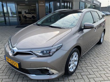 Toyota Auris Touring Sports - 1.8 Hybr. Bus. Pro Navi, Pano-dak, Camera, Pdc v+a - 1