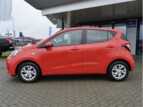 Hyundai i10 - 1.0i Comfort airco radio usb cruise centraal deurv cruise airco - 1