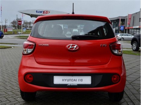 Hyundai i10 - 1.0i Comfort airco radio usb cruise centraal deurv cruise airco - 1