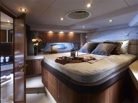 Sunseeker Predator 60 - 8