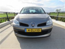 Renault Clio - 1.2-16V Authentique, airco, elektrische ramen