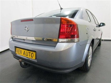 Opel Vectra - 2.2-16V Elegance Airco Navi Airco Trekhaak - 1