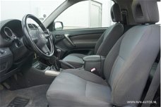 Toyota RAV4 - 1.8-16V VVT-i Luna