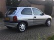 Opel Corsa - 1.2i-16V Onyx met stuurbekrachtiging en weinig echte KM'S - 1 - Thumbnail