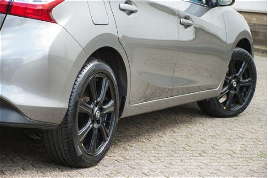 Nissan Pulsar - 1.2 DIG-T Black Edition N-Connecta + LED koplampen | Zwarte styling | Rijklaar incl. - 1