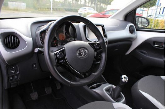 Toyota Aygo - 1.0 VVT-i x-play | Rijklaar | Camera | Airco | Bluetooth - 1