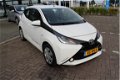 Toyota Aygo - 1.0 VVT-i x-play | Rijklaar | Camera | Airco | Bluetooth - 1 - Thumbnail