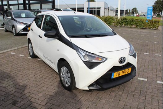 Toyota Aygo - 1.0 VVT-i x-fun | Rijklaar | Airco | 5-deurs | Bluetooth | USB/AUX | - 1