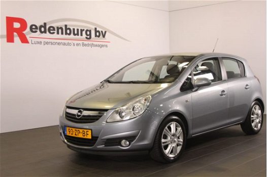 Opel Corsa - 1.4-16V Cosmo / AUTOMAAT - 1