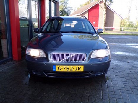 Volvo V70 - 2.5T AWD Edition Classic Supernette auto - 1