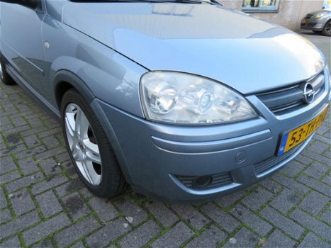 Opel Corsa - 1.2-16V SILVERLINE NAV - 1