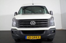 Volkswagen Crafter - 35 2.0 TDI L2H2. 165pk. Navi. Cruise. Trekhaak. 3zits. Airco. Geveerde stoel