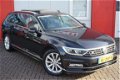 Volkswagen Passat Variant - 2.0 TDI Business Edition R | Panoramadak | Adaptive cruise - 1 - Thumbnail