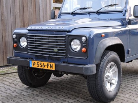 Land Rover Defender - 90 2.4 TD pick-up RHD - 1