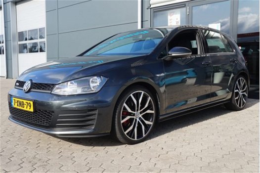 Volkswagen Golf - 2.0 TDI GTD SPORT & SOUND Navi Camera Led Pdc 1ste Eigenaar Nederlandse Auto - 1