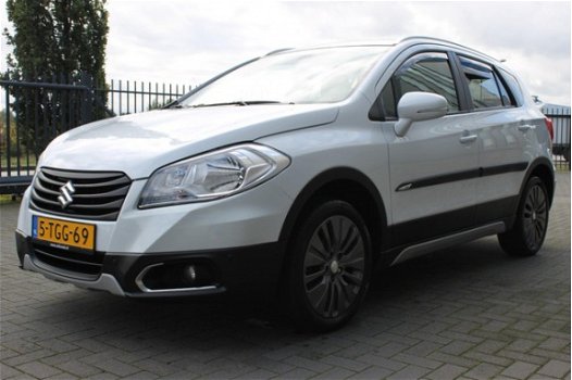 Suzuki SX4 S-Cross - 1.6 Exclusive AllGrip / 120 PK / Automaat / Navi + Camera / Trekhaak / PDC - 1