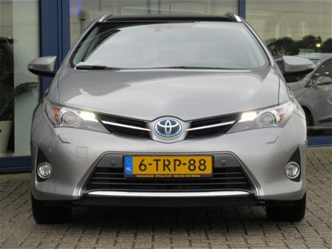 Toyota Auris Touring Sports - 1.8 Hybrid Lease+, Panoramadak / Leder / Camera + sensoren / 18'' Velg - 1