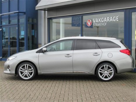 Toyota Auris Touring Sports - 1.8 Hybrid Lease+, Panoramadak / Leder / Camera + sensoren / 18'' Velg - 1