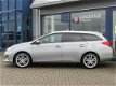 Toyota Auris Touring Sports - 1.8 Hybrid Lease+, Panoramadak / Leder / Camera + sensoren / 18'' Velg - 1 - Thumbnail