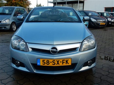 Opel Tigra TwinTop - 1.8-16V Sport NL AUTO / AIRCO / Leer / 18 inch Lm-velgen met zgan banden / - 1